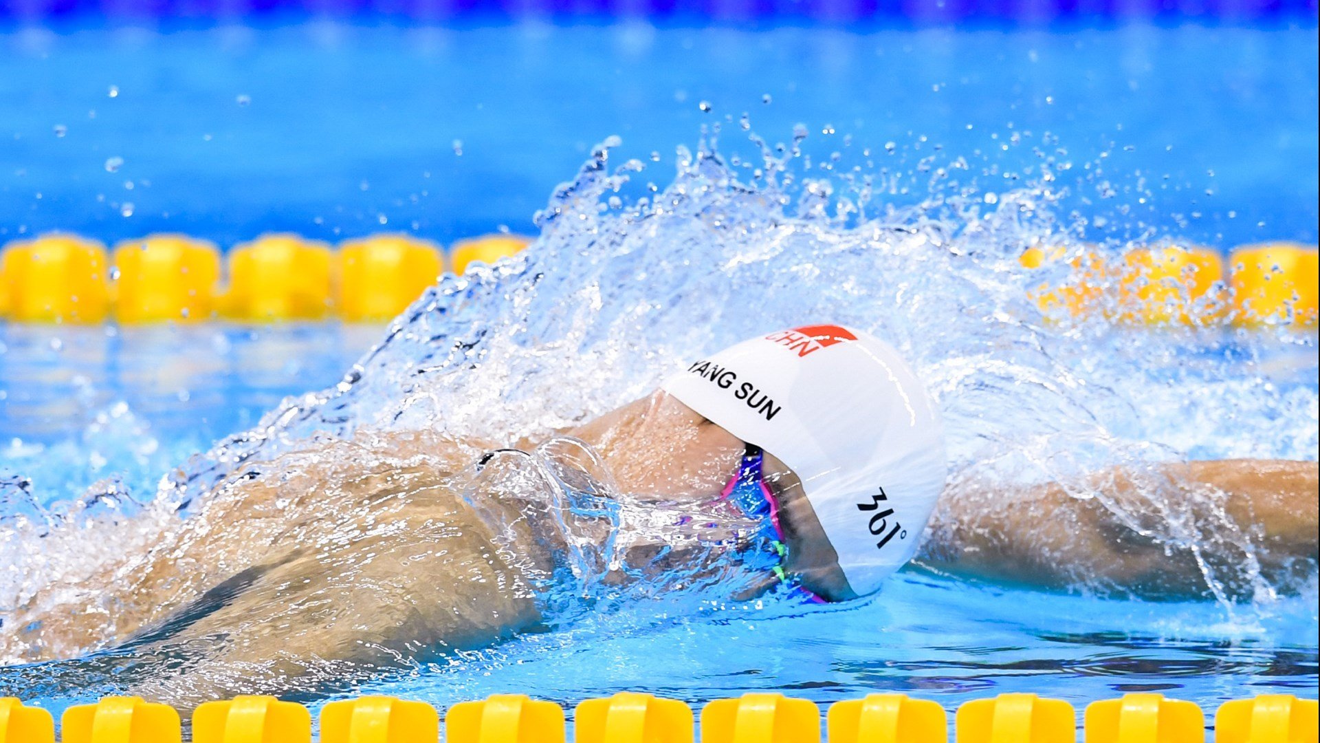 纳达尔法网夺冠 成就第14座大满贯传奇